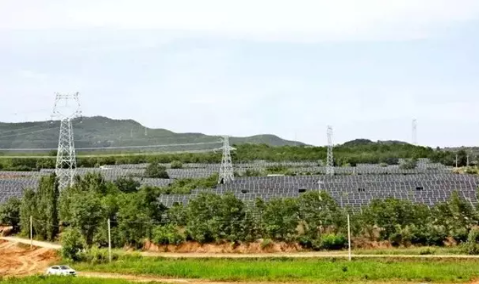 中國十三省最大光伏電站在這里！欽州康熙嶺的光伏電站能排上號了嗎？