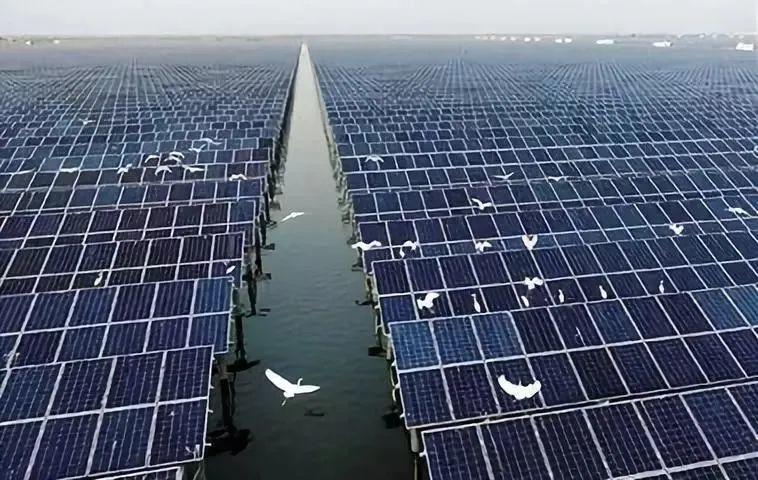 中國十三省最大光伏電站在這里！欽州康熙嶺的光伏電站能排上號了嗎？